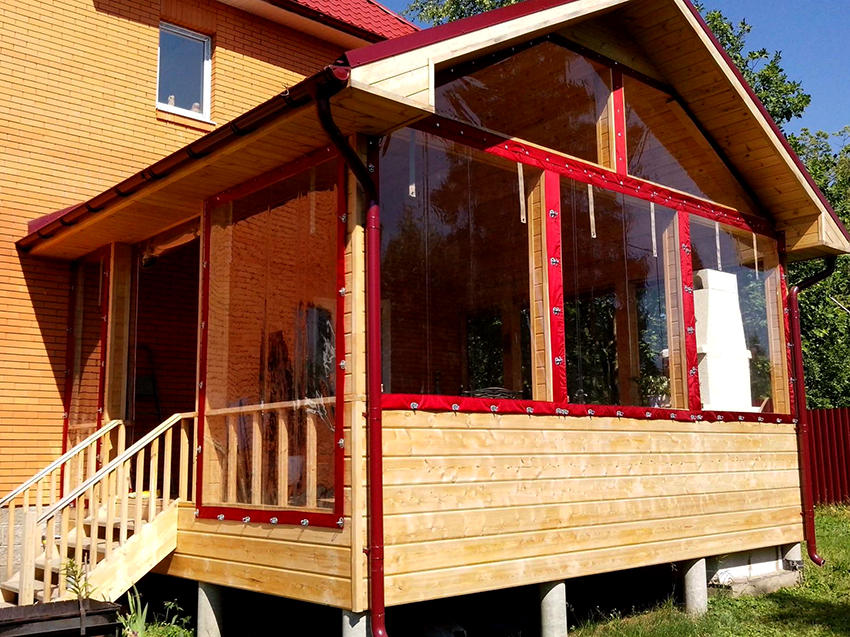 Bløde vinduer af høj kvalitet ser ensartede ud, de har samme tykkelse på alle sider Bløde vinduer af høj kvalitet ser ensartede ud, de har samme tykkelse på alle sider