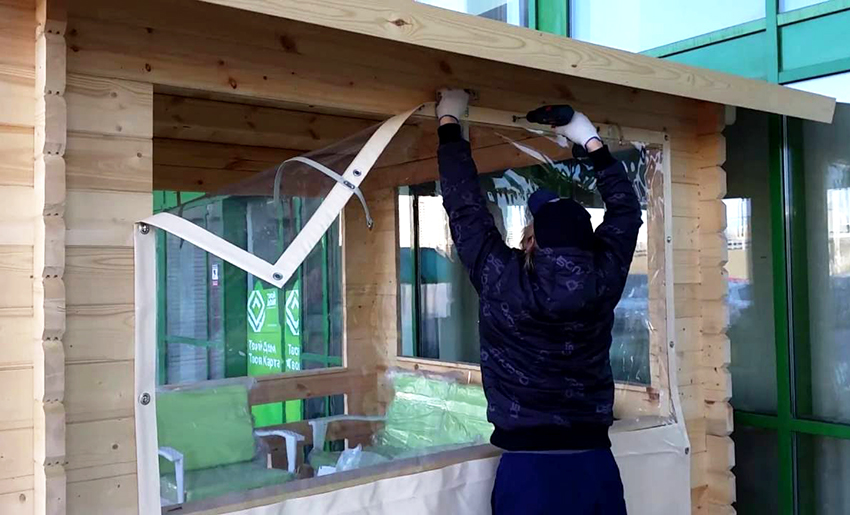 Der er flere måder at rette bløde vinduer på en bygning på. Der er flere måder at rette bløde vinduer på en bygning på.