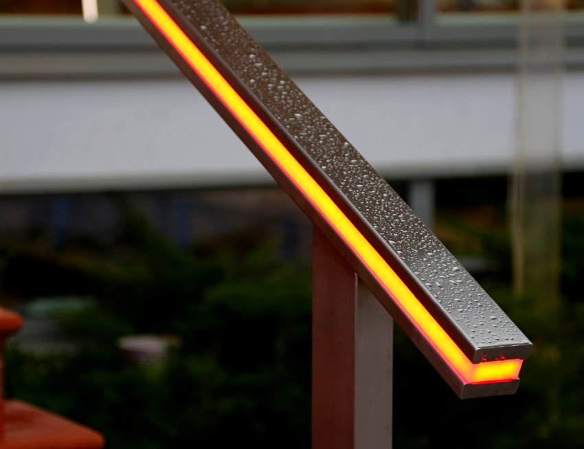 Osvijetljeni rukohvati izgledaju vrlo atraktivno i neobično Osvijetljeni rukohvati izgledaju vrlo atraktivno i neobično