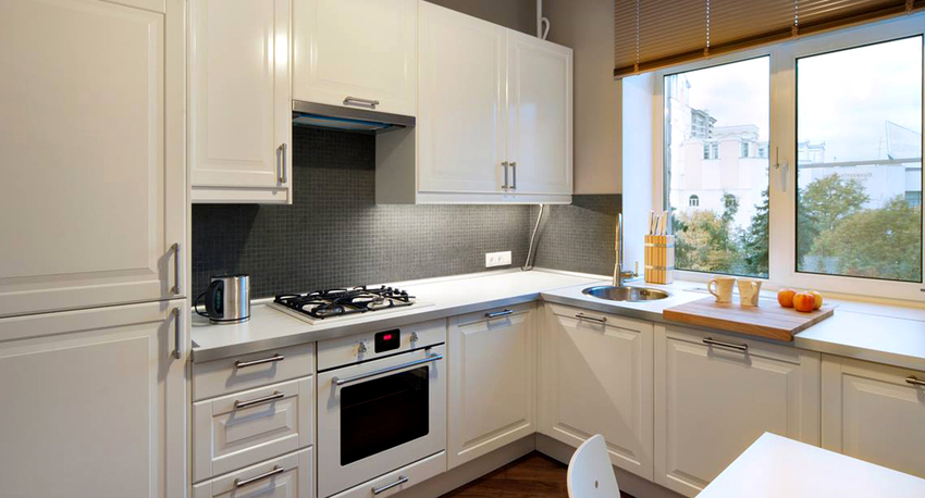 Необходими са страхотни умения за планиране, за да оживеете идеята за перваза на плота. Необходими са страхотни умения за планиране, за да оживеете идеята за перваза на плота.