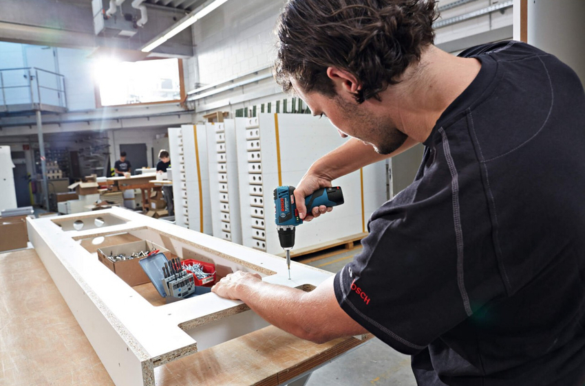 A melhor chave de fenda sem fio de 12 volts da Bosch é a GSR 120 A melhor chave de fenda sem fio de 12 volts da Bosch é a GSR 120