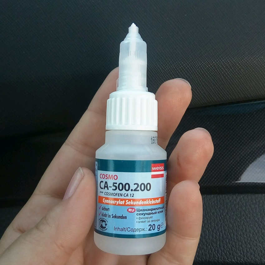 Voit liimata joustavan katon liimalla, kuten Cosmofen, Somafix ja vastaavat. Voit liimata joustavan katon liimalla, kuten Cosmofen, Somafix ja vastaavat.