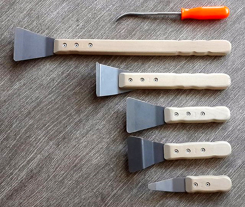 Việc căng trần mà không có các loại phào đặc biệt gần như không thể thực hiện được Việc căng trần mà không có các loại phào đặc biệt gần như không thể thực hiện được