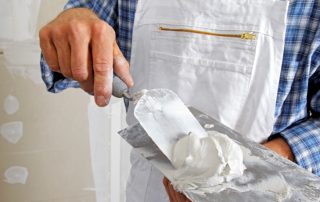 Phôi bột trét: nhiều dụng cụ không thể thiếu