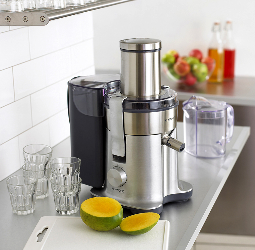 Kenwood-mallin JE850 teho on 1500 W Kenwood-mallin JE850 teho on 1500 W