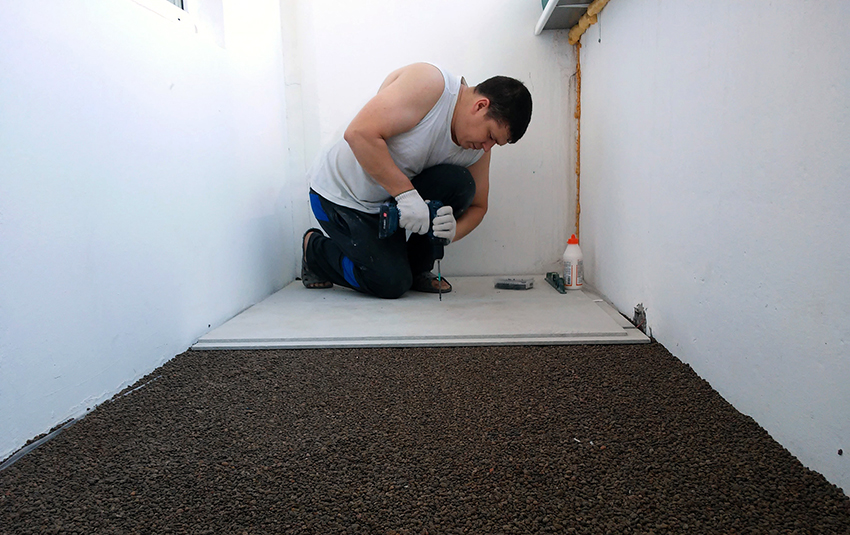 Οι ίνες γύψου είναι κατάλληλες για ισοπέδωση όλων των τύπων δαπέδων Οι ίνες γύψου είναι κατάλληλες για ισοπέδωση όλων των τύπων δαπέδων