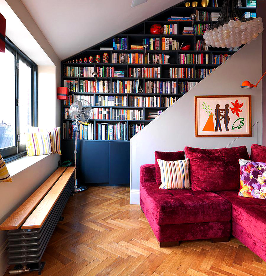 Skapet skal inneholde alle bøkene i huset. Skapet skal inneholde alle bøkene i huset.