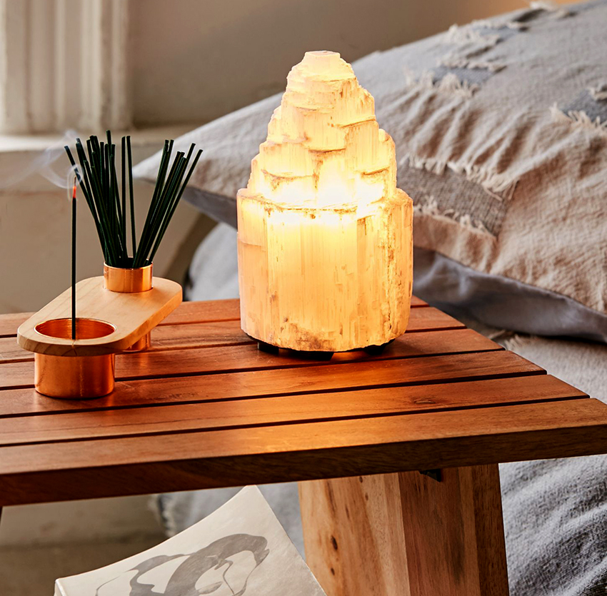 Per a la prevenció de malalties, podeu utilitzar el llum durant diverses hores Per a la prevenció de malalties, podeu utilitzar el llum durant diverses hores