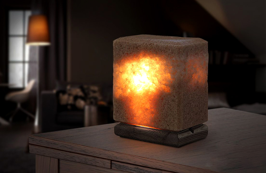 La mida de la làmpada s’ha de seleccionar en funció de la zona de la sala La mida de la làmpada s’ha de seleccionar en funció de la zona de la sala