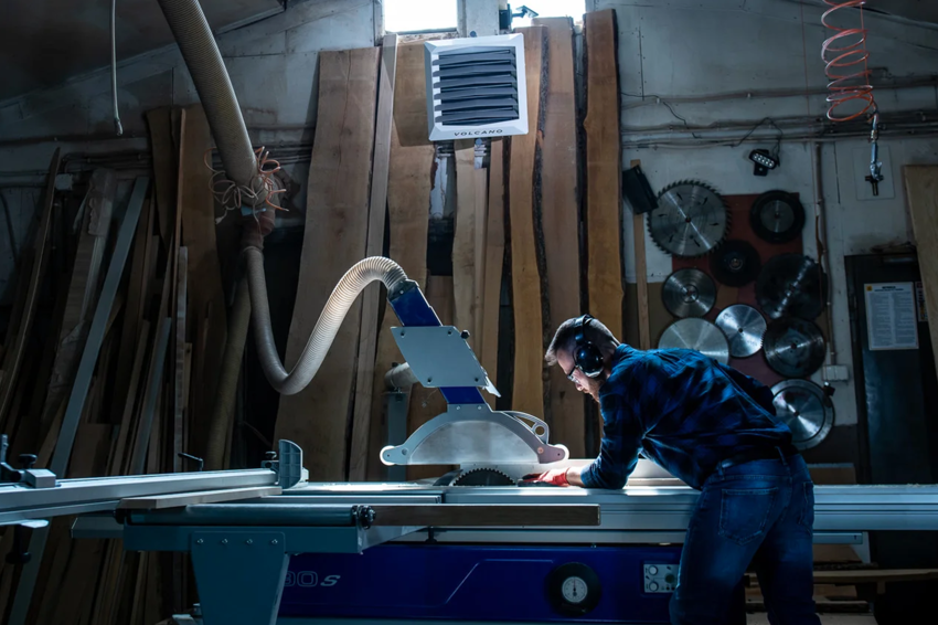 תנורי חימום מסוגלים לחמם חדרים קטנים ומרווחים למדי תנורי חימום מסוגלים לחמם חדרים קטנים ומרווחים למדי