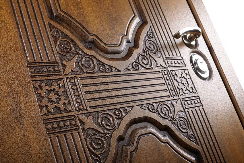 Et treverk av naturlig tre koster mer enn andre materialer Et treverk av naturlig tre koster mer enn andre materialer