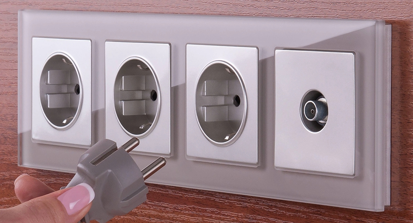 Veličine utičnica različitih proizvođača mogu se značajno razlikovati Dimenzije utičnice i opći sustav standarda za ožičenje