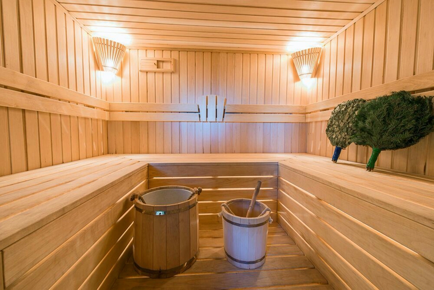 Ang mga luminaire na matatagpuan nang direkta sa steam room ay dapat makatiis ng matinding pag-load ng temperatura Ang mga luminaire na matatagpuan nang direkta sa steam room ay dapat makatiis ng matinding pag-load ng temperatura