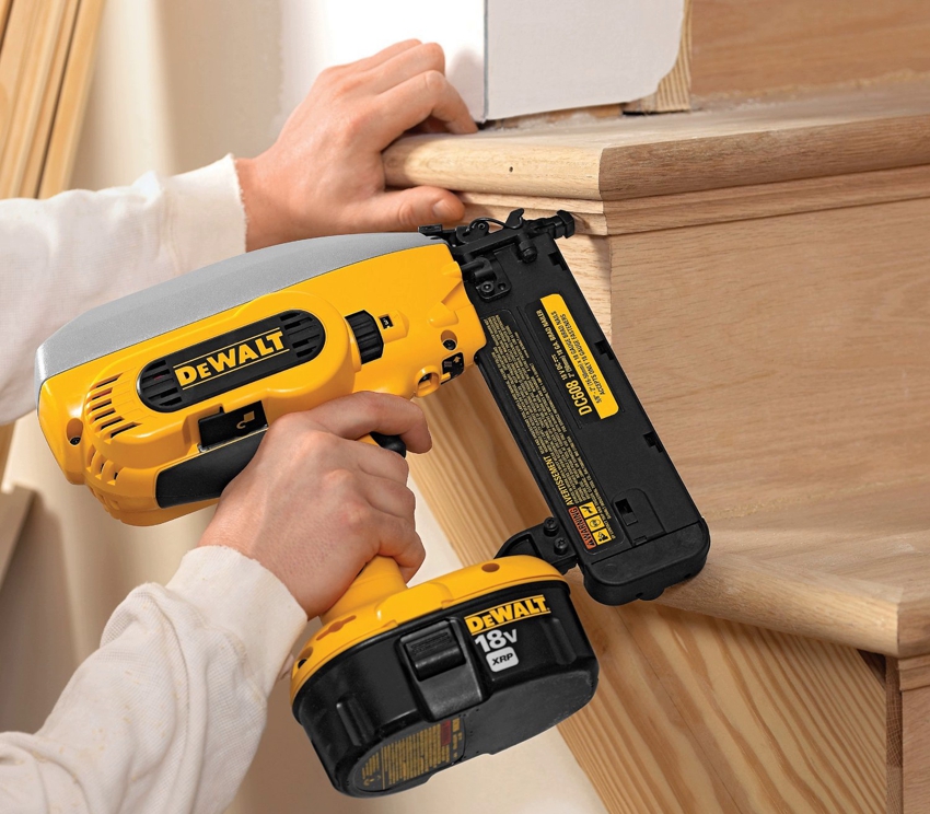 Wiederaufladbare Neuler-Modelle sind mit Li-On-Batterien ausgestattet Wiederaufladbare Neuler-Modelle sind mit Li-On-Batterien ausgestattet