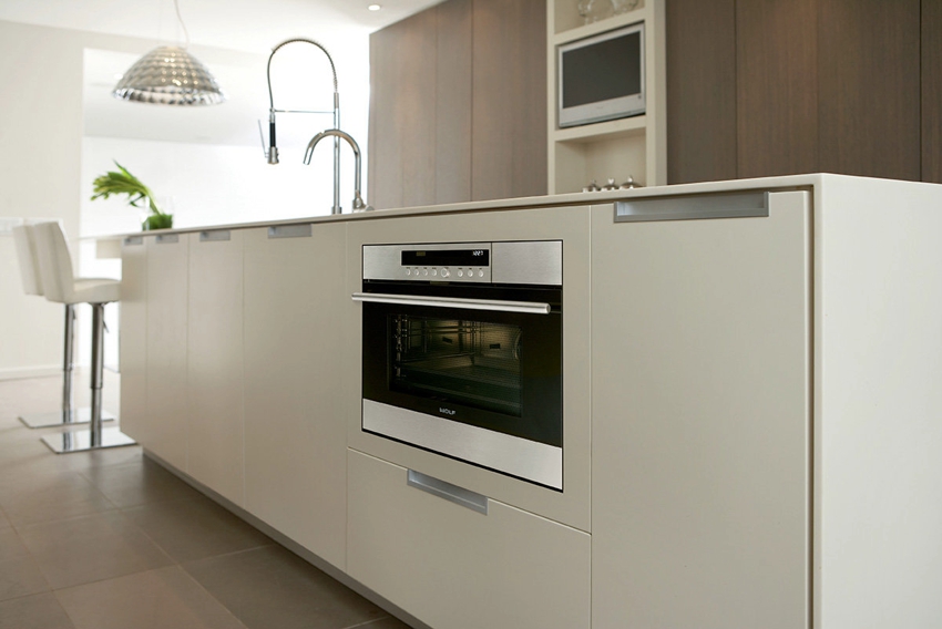 Nenhuma cozinha moderna pode viver sem um forno Nenhuma cozinha moderna pode viver sem um forno